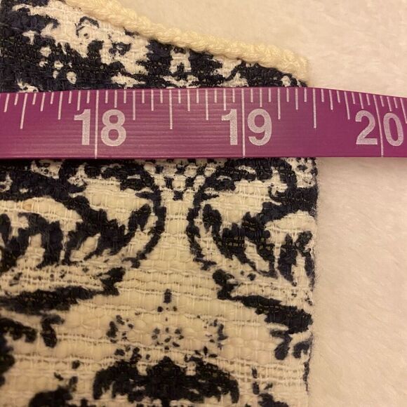 Chelsea & Violet Navy and Ivory Sleeveless Crocheted Lace Sheath Dress Sz L - Picture 11 of 14